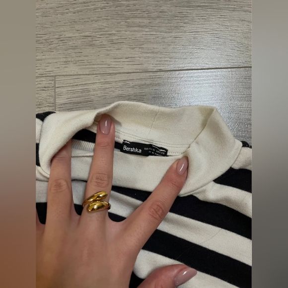 Bershka tank tops,s - Picture 2 of 3